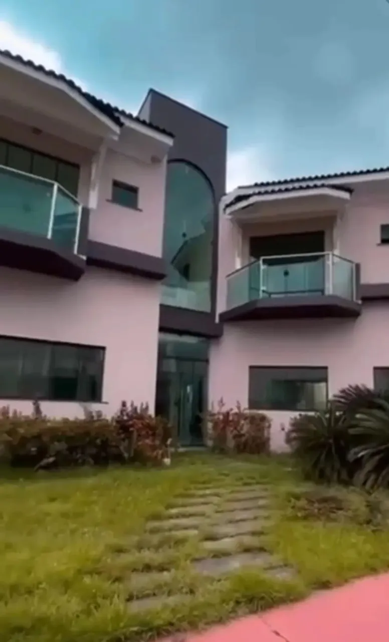 Alugo Casa no Cidade jardim l