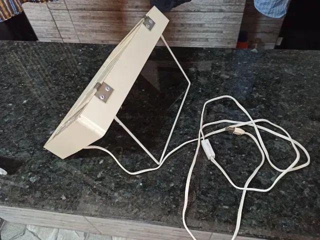 Espelho Pin Up 1960 Funcional Com Lâmpadas (Usado) - Foto 4