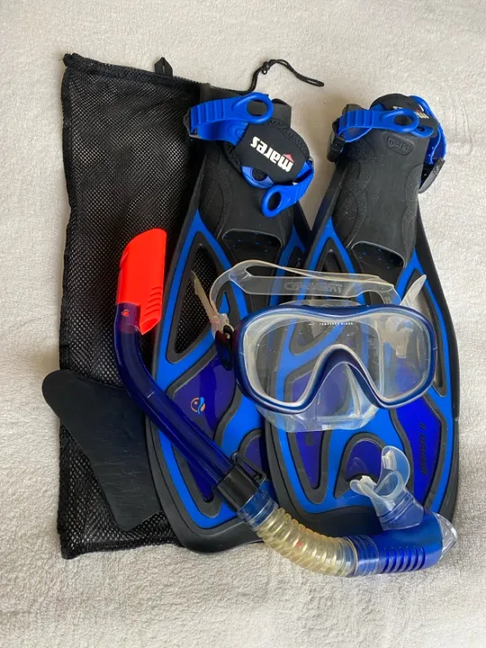 Kit Mergulho - Máscara, Snorkel e Nadadeiras