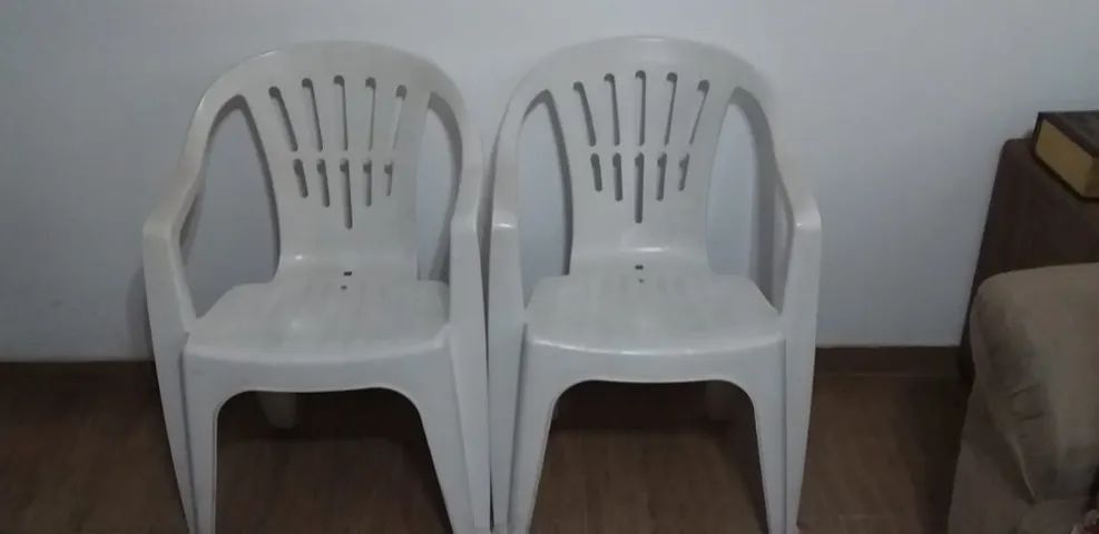 02 cadeira plastica branca - Foto 3