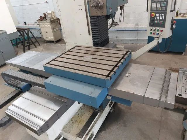 Mandrilhadora CNC Zocca MFZ-80 - Máquinas para produção industrial