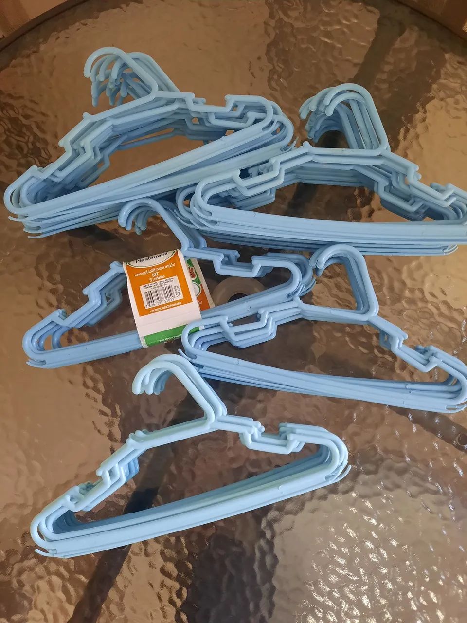 Cabides de plásticos + Ganchos - Foto 5
