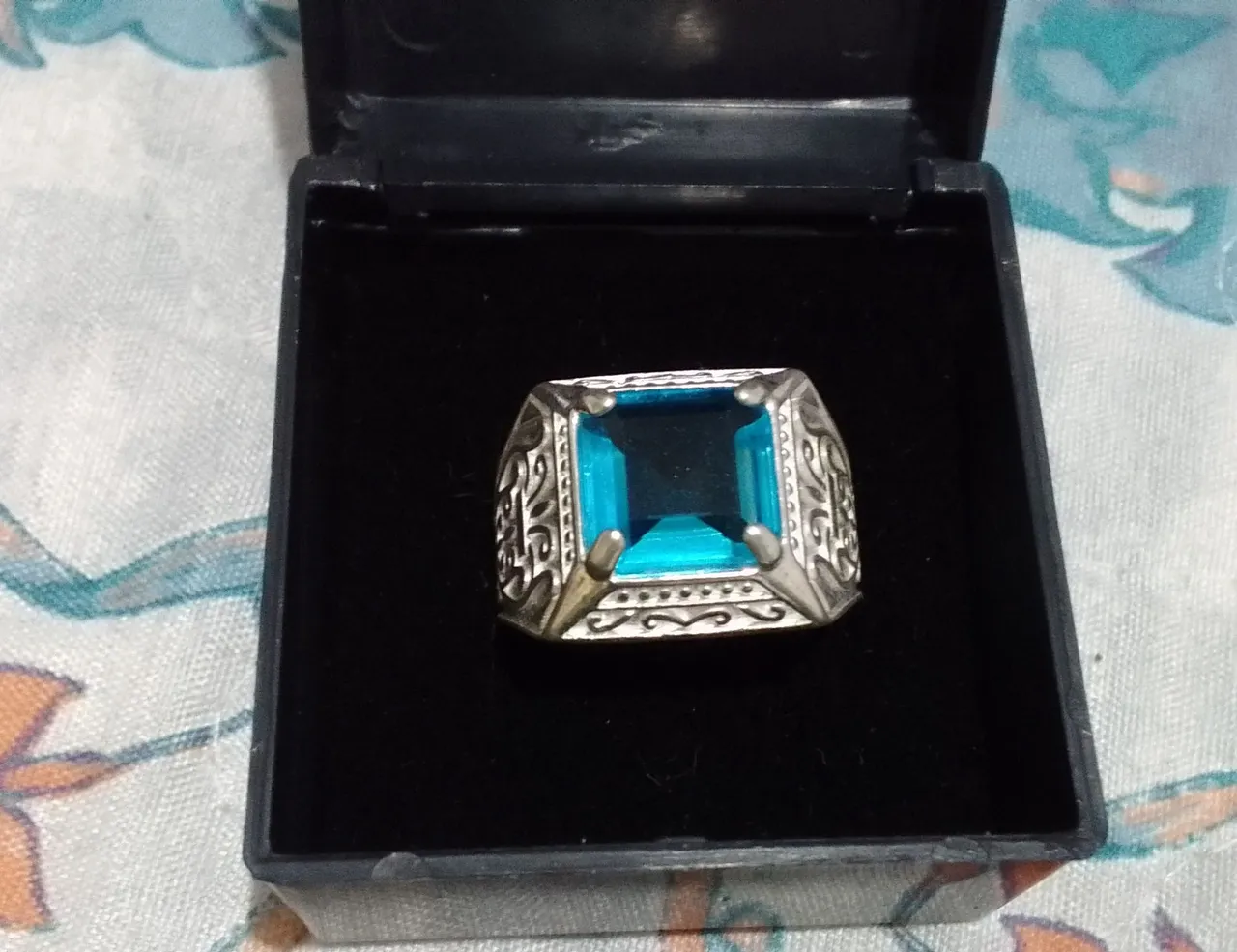 Anel de Prata com Pedra Azul