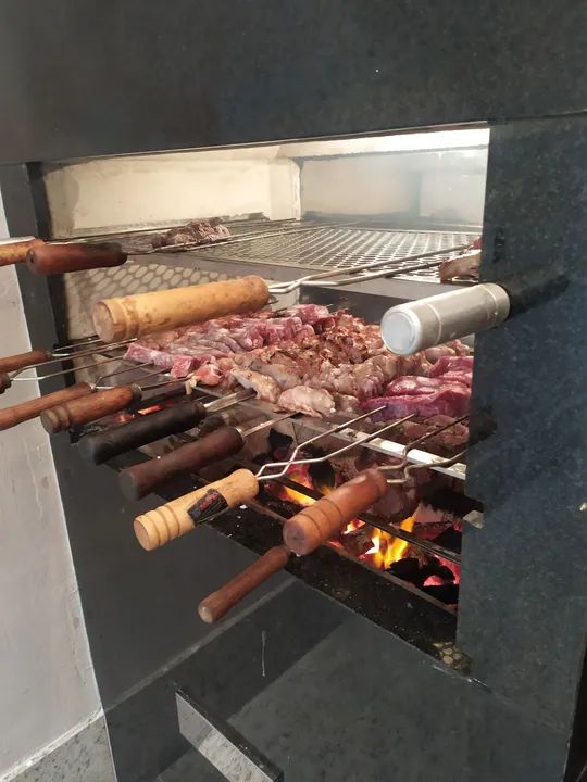 Churrasqueiro profissional  - Foto 2