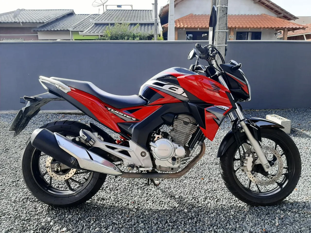 Twister 250 ano 2019!!! Toda Original!!! Com 22.000 km!!!