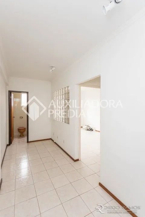 Sala comercial em frente ao Shopping Total em Porto Alegre - Foto 3