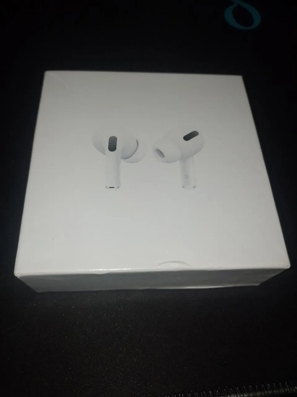 Apple AirPods Pro - Fones de Ouvido Sem Fio