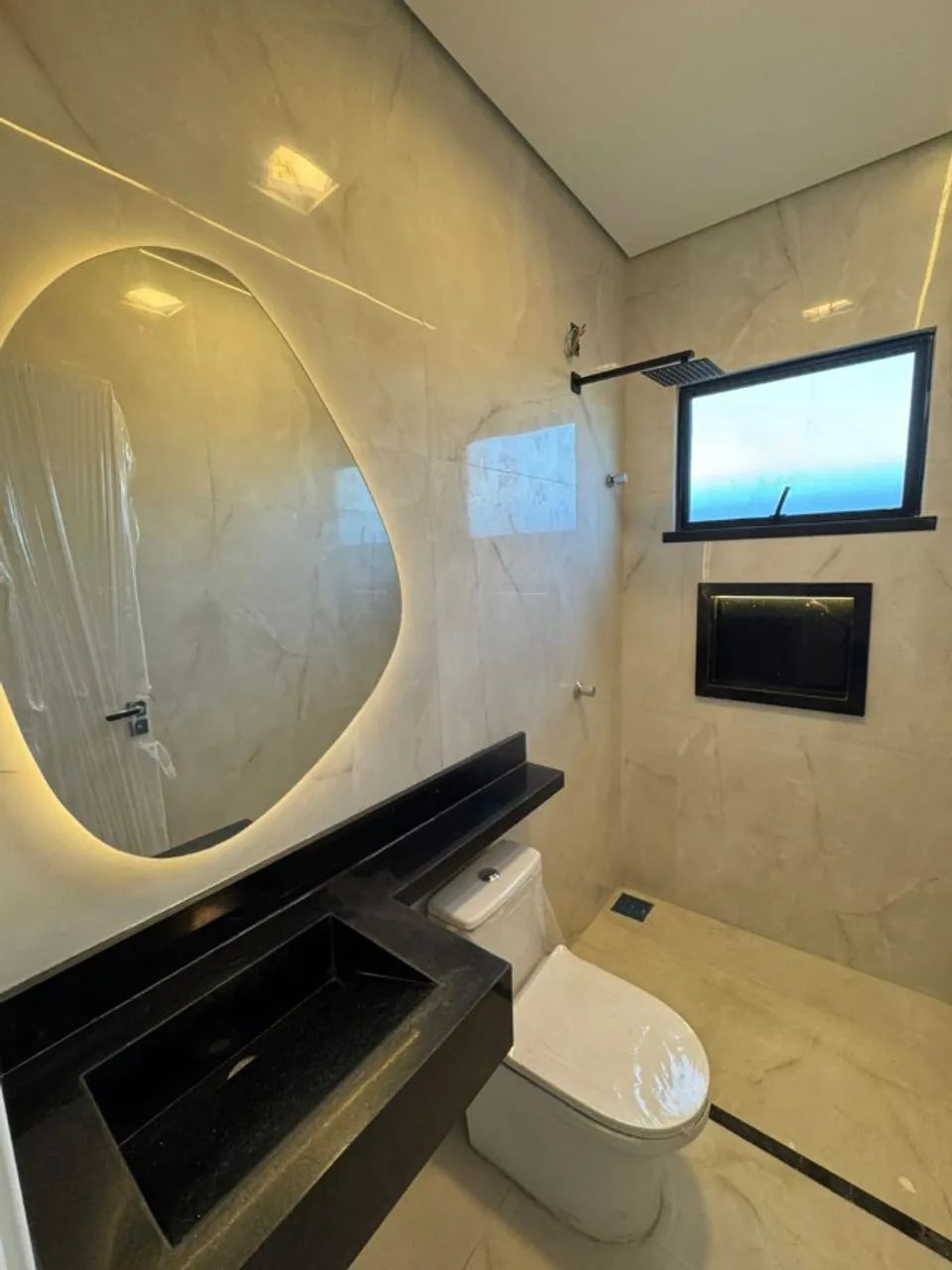 Casa plana com três SUITES  -Eusébio - 178m² - Foto 4