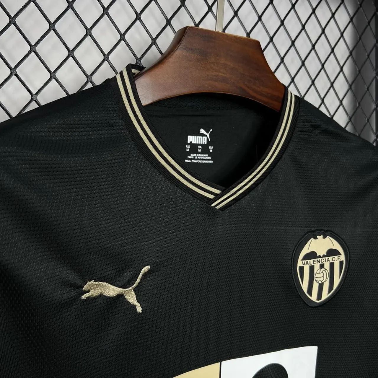Camisa Valência 2024 preta Tamanho G - Foto 3