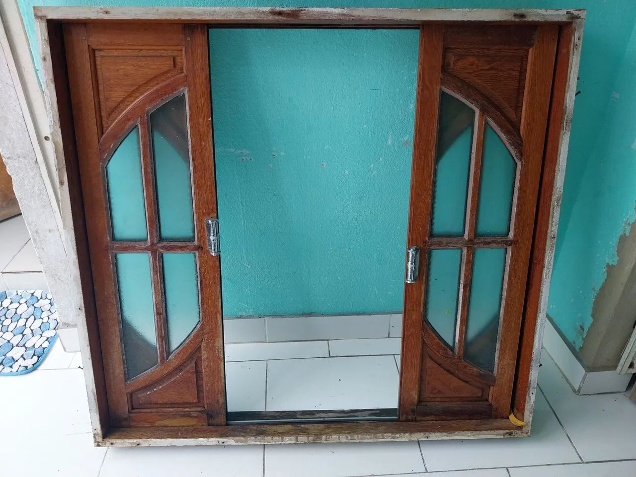 Janelas de madeira com vidros - Foto 2