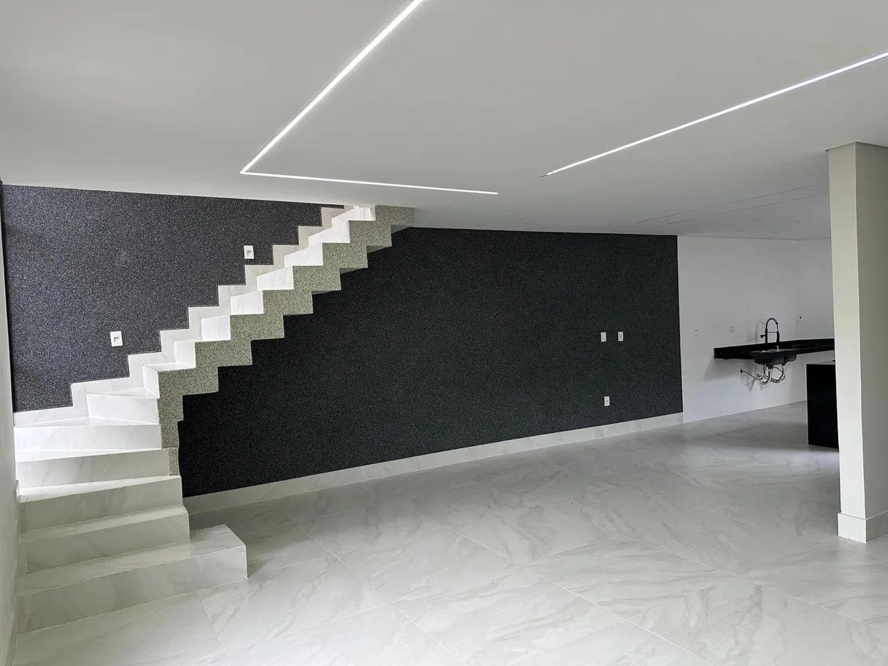 Proprietário vende em Aguas Lindas Duplex de Alto Padrão - 159,83m² - Foto 4