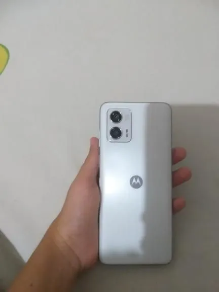 Moto g 73 5g 128gb semi-novo muito bom peças originais menos de um ano de usso