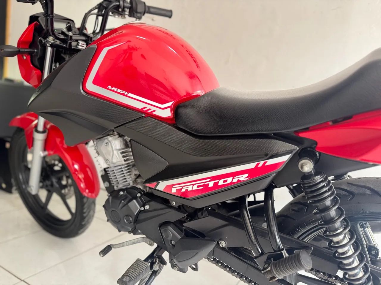 YAMAHA FACTOR 150cc ANO 2024 - IMPECÁVEL  - Foto 3