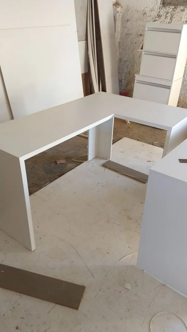 Mesa escrivaninha em L415075754596126725