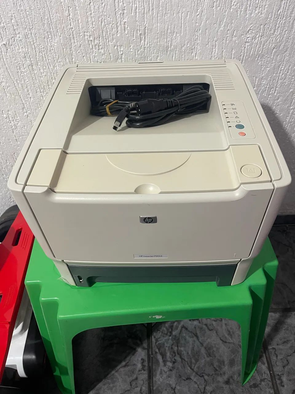 Impressora HP LaserJet P2014  Monocromática - Foto 2