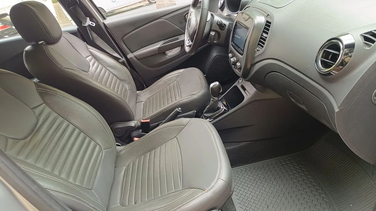 Captur 1.6 life automático 2020 p Uber Black - Foto 14