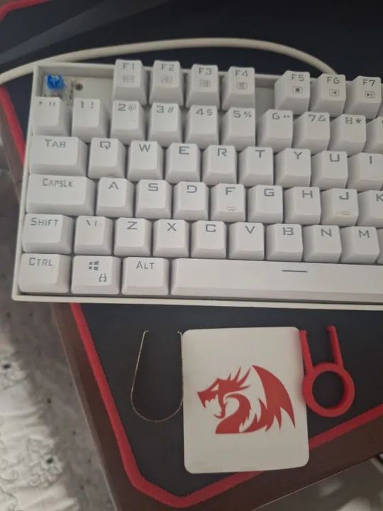 Teclado Redragon Kumara, Switch Blue, Branco - Foto 2
