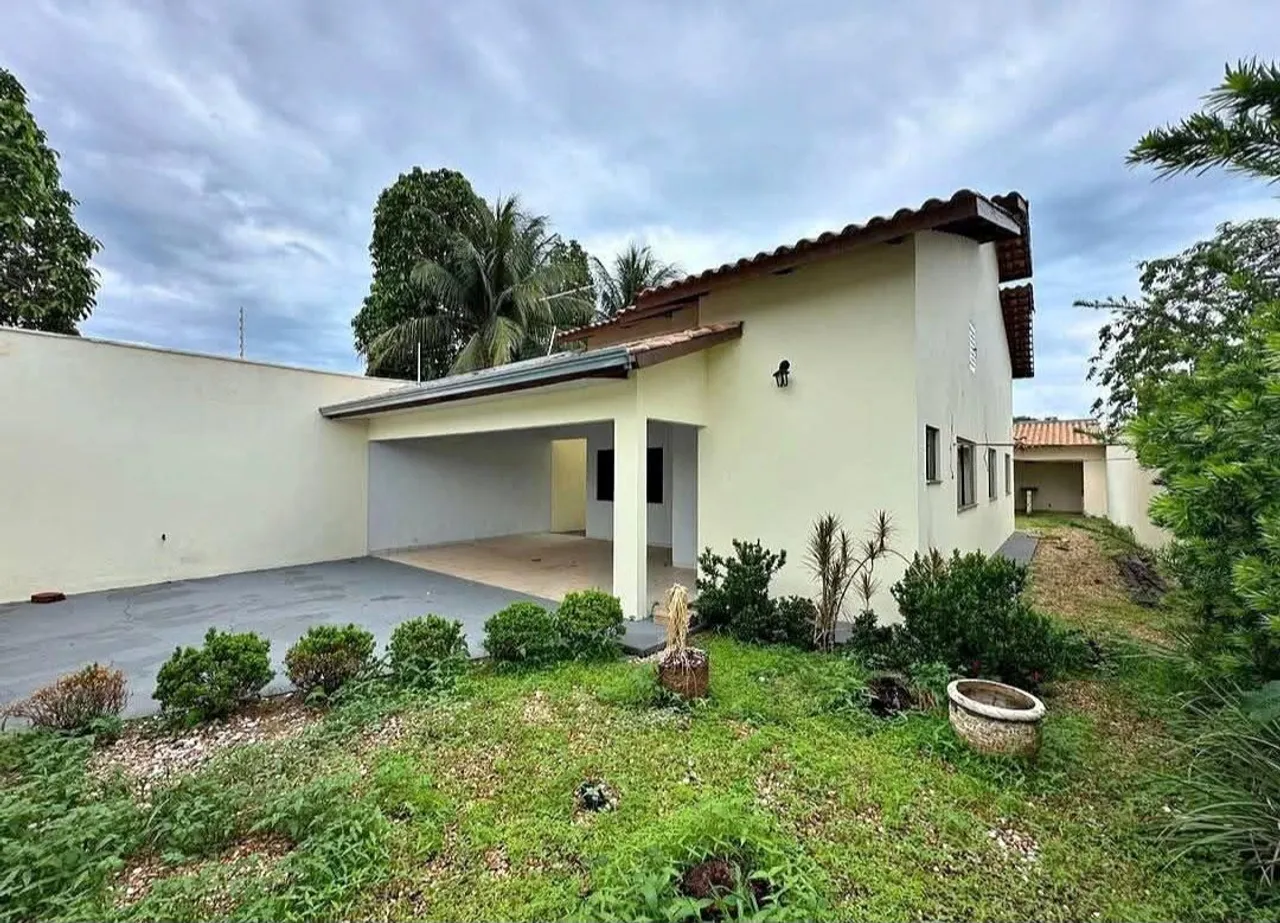 Casa bem localizada