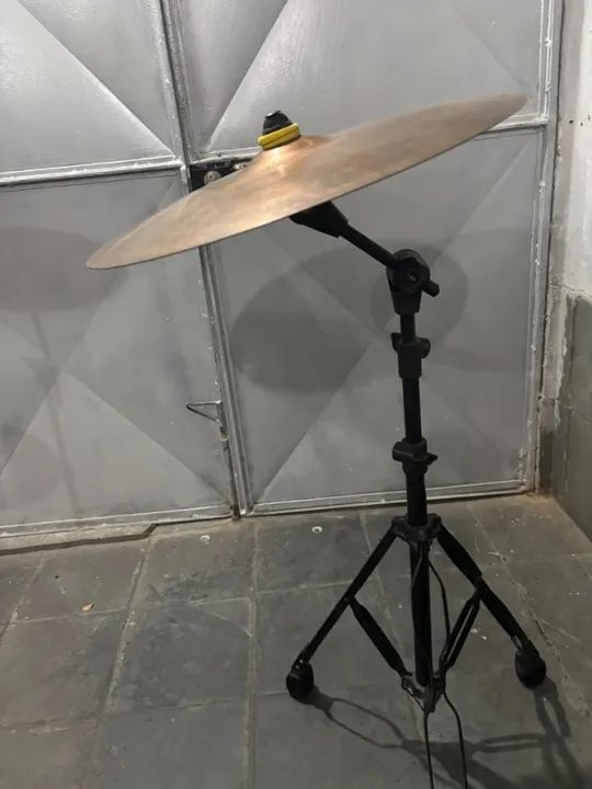 Bateria c bumbo 16" (quase completa) - 1500  LEIA O ANÚNCIO - Foto 5