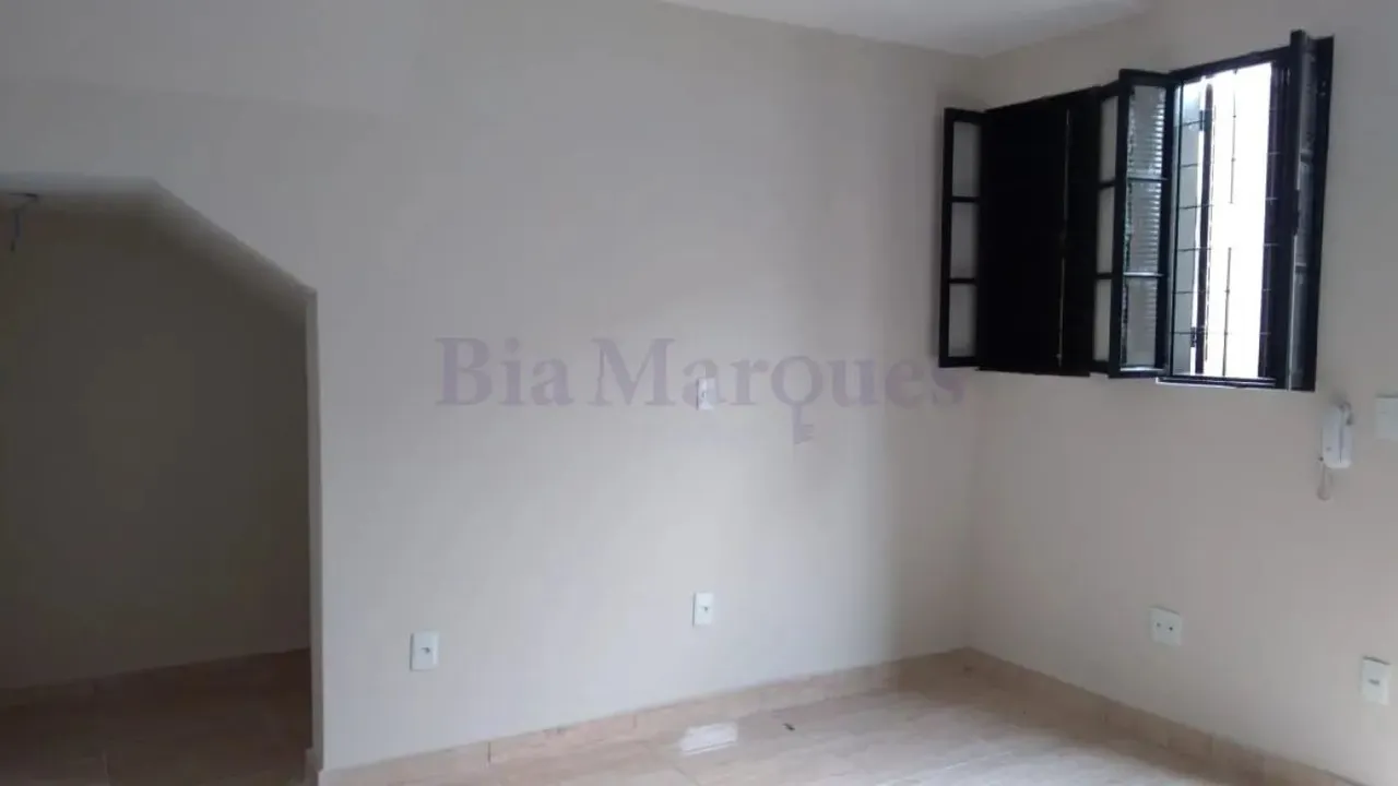 KITNETS À VENDA 4 QUARTOS SENDO 4 SUITES 89M² CENTRO