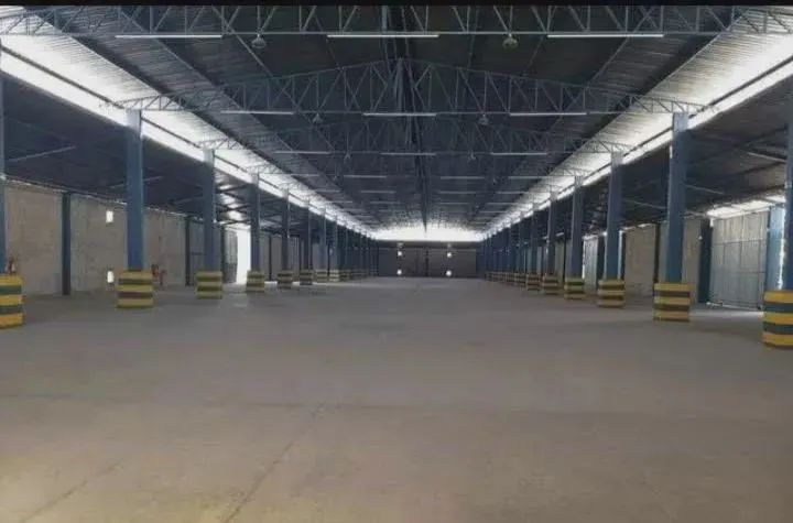Aluga-se Galpão  Logístico 4000 M2 Distrito Industrial! - Foto 2