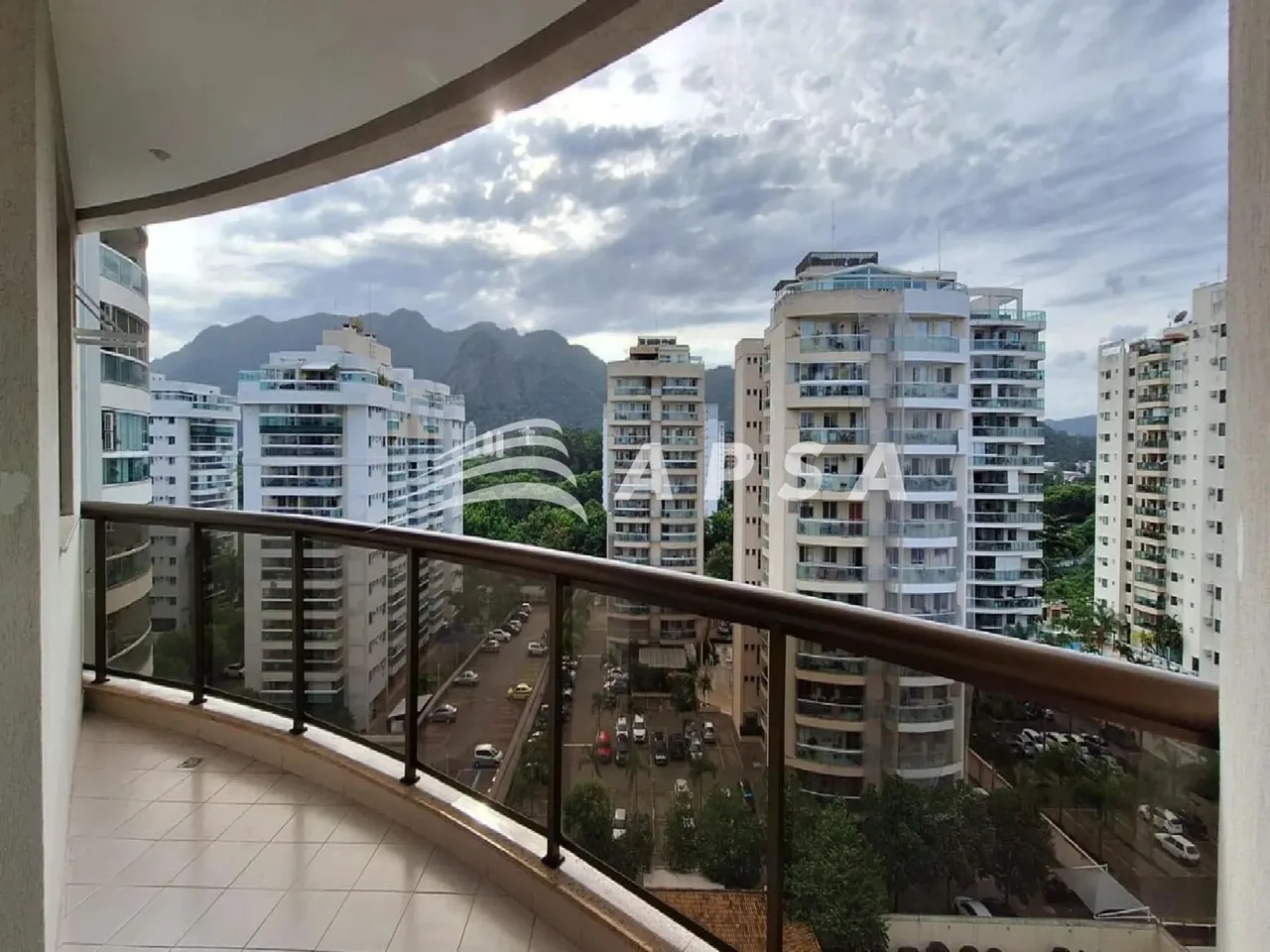 LINDO APARTAMENTO PARA ALUGUEL, NA BARRA OLÍMPICA. SÃO 69M², DISTRIBUÍDOS EM SALA PARA 2 A