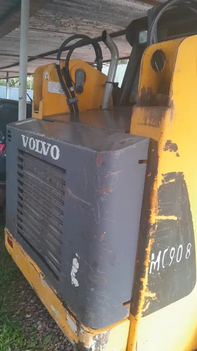 MINI CARREGADEIRA VOLVO - Foto 4