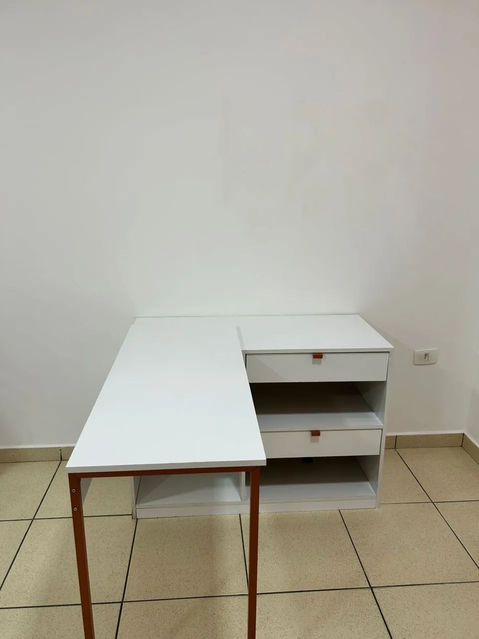 Mesa de escritório64872028078337122
