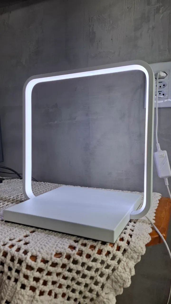 Luminária de mesa moderna e elegante - Foto 2