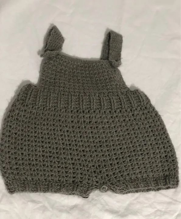 Macacão de Crochê para Bebê - Unissex