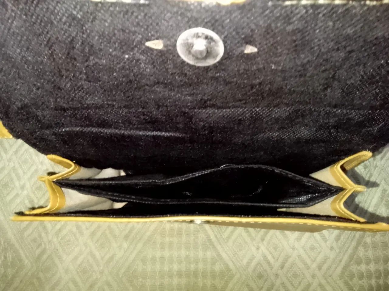 3 BOLSAS DE COURO. Ler descrição... - Foto 5