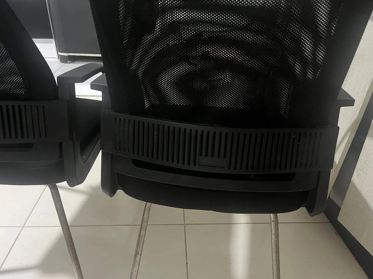 Cadeira de Escritório Ergonômica em Tela Mesh