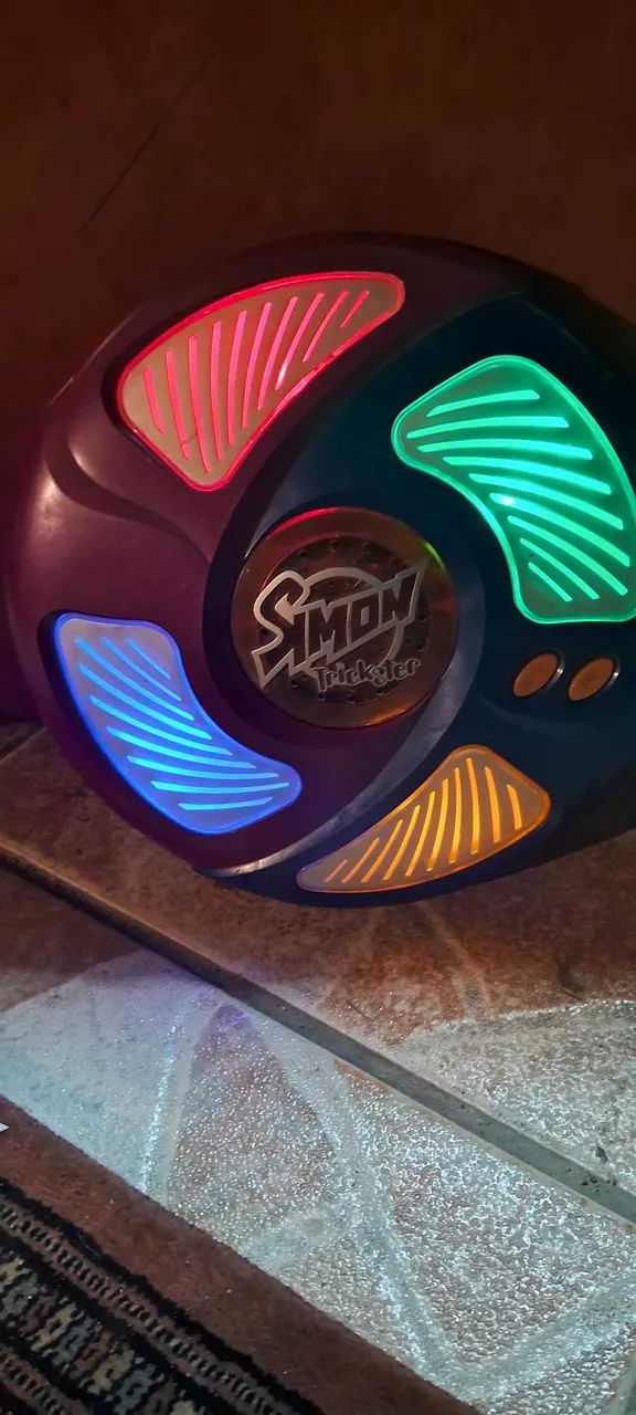 Simon Trickster - Jogo Eletrônico - Foto 3