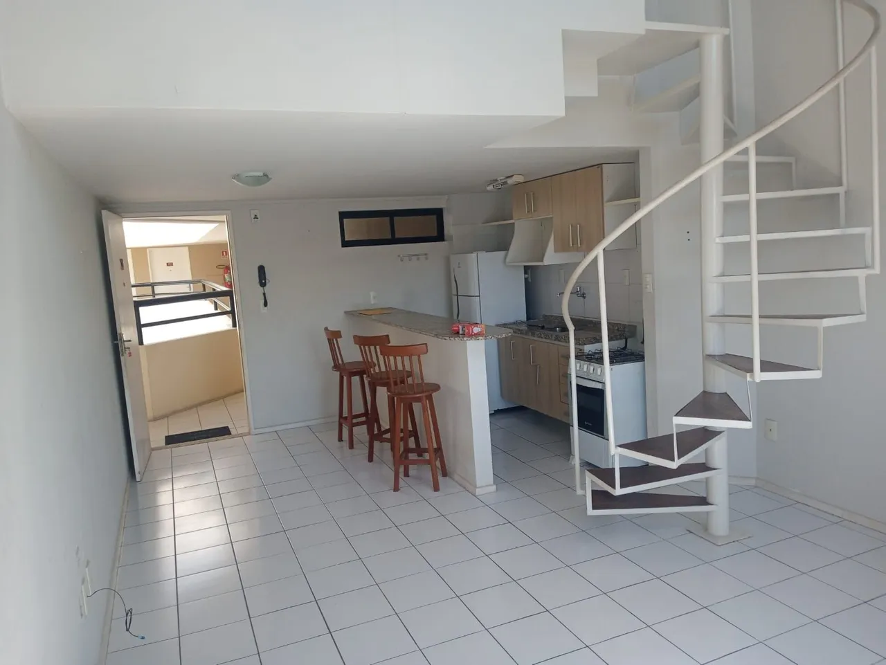 Alugo apto 1 suite tipo Loft, - Praia Cruz das Almas