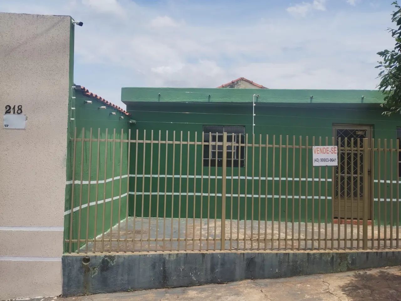 Vende -se DUAS CASAS em Andirá/PR. (Mesmo terreno).  - Foto 3