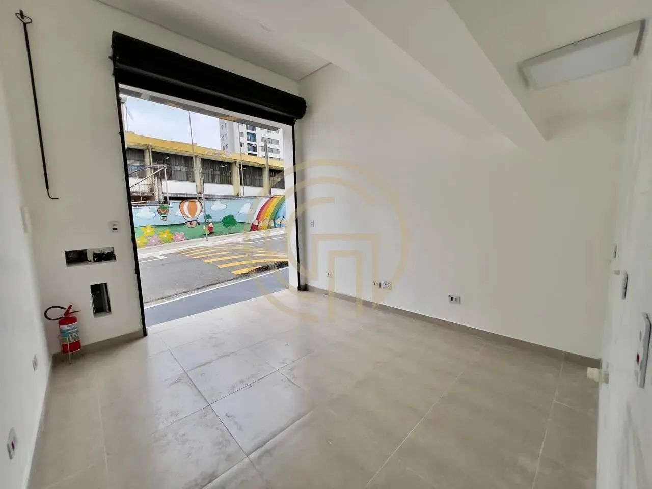 Sala comercial com mezanino  25 m², pronta para uso! - Foto 5