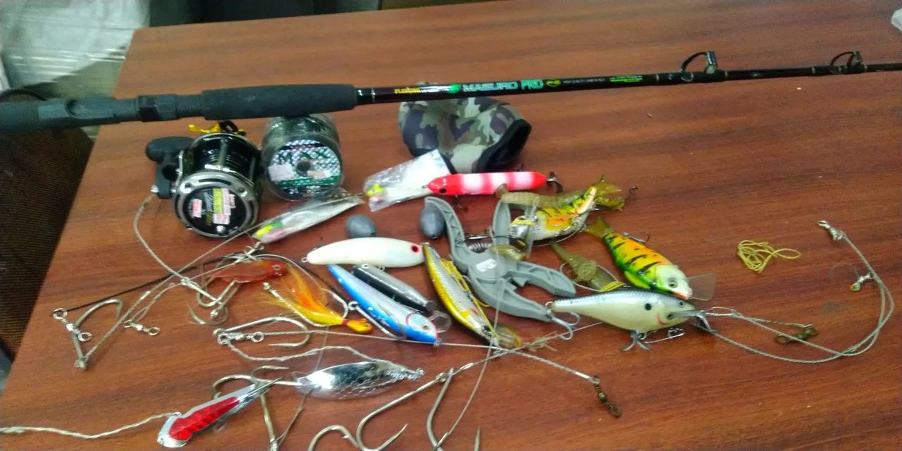 Kit de Pesca Completo - Vara, carretilha, Iscas e Acessórios