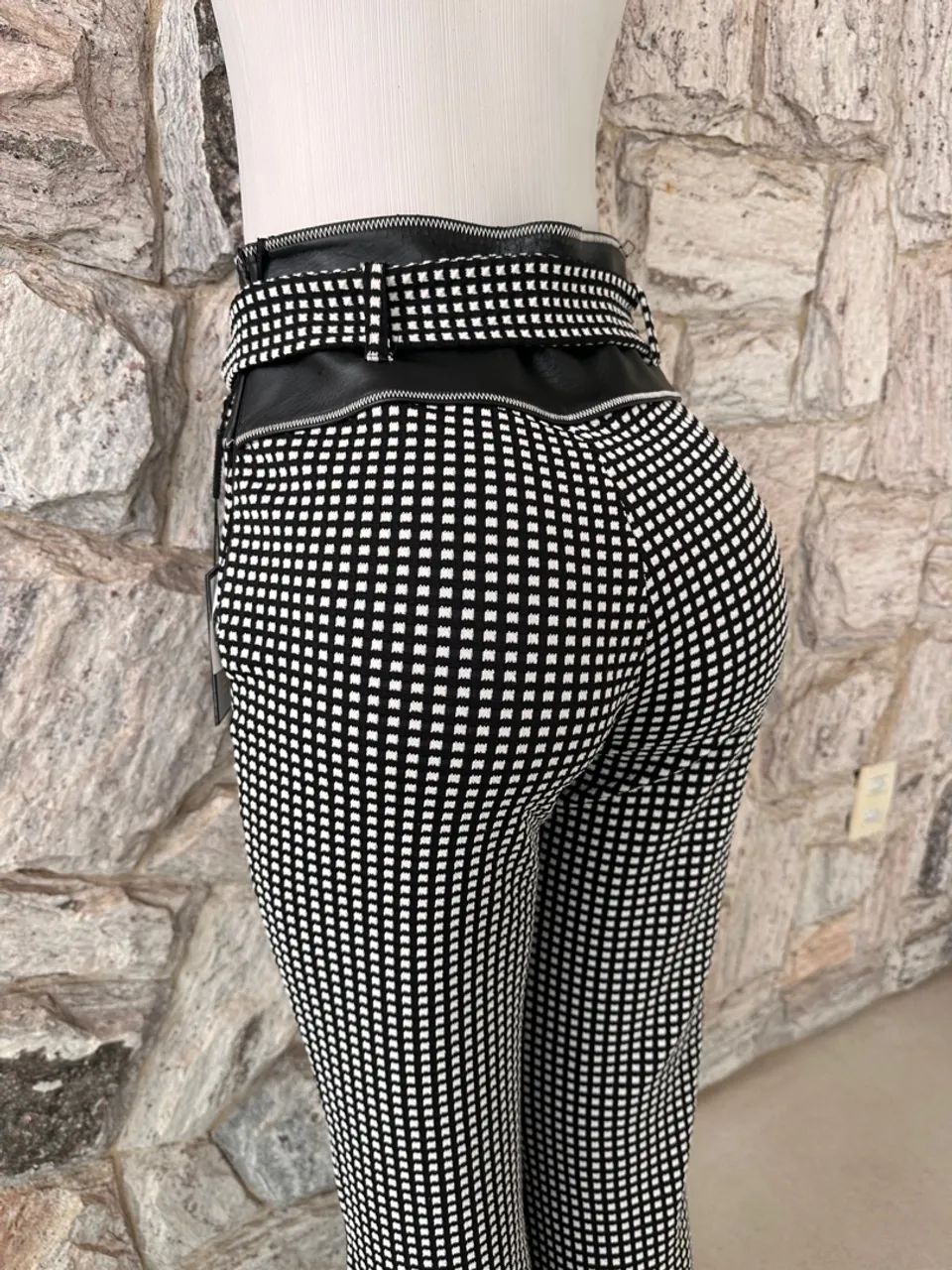 Calça flare Xadrez Lança Perfume  - Foto 4