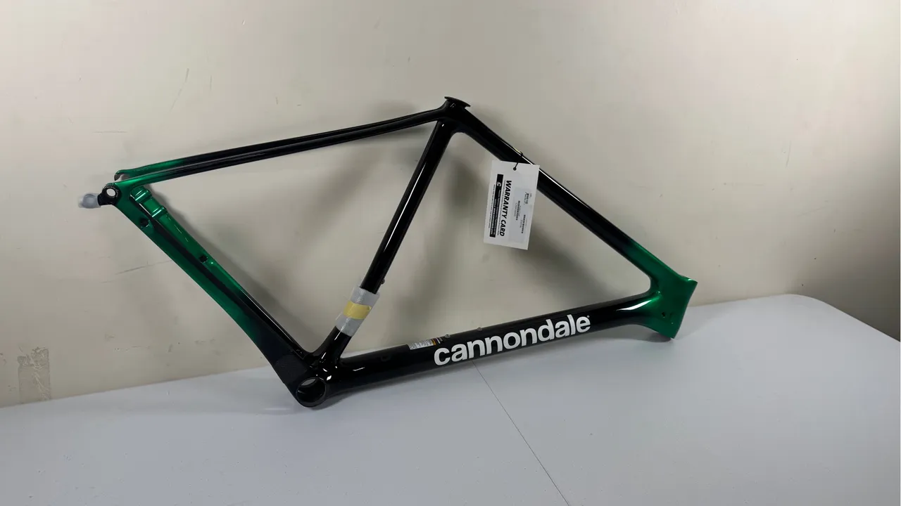 QUADRO CANNONDALE SYNAPSE CARBON DISC TAMANHO 54 ZERO - Ciclismo