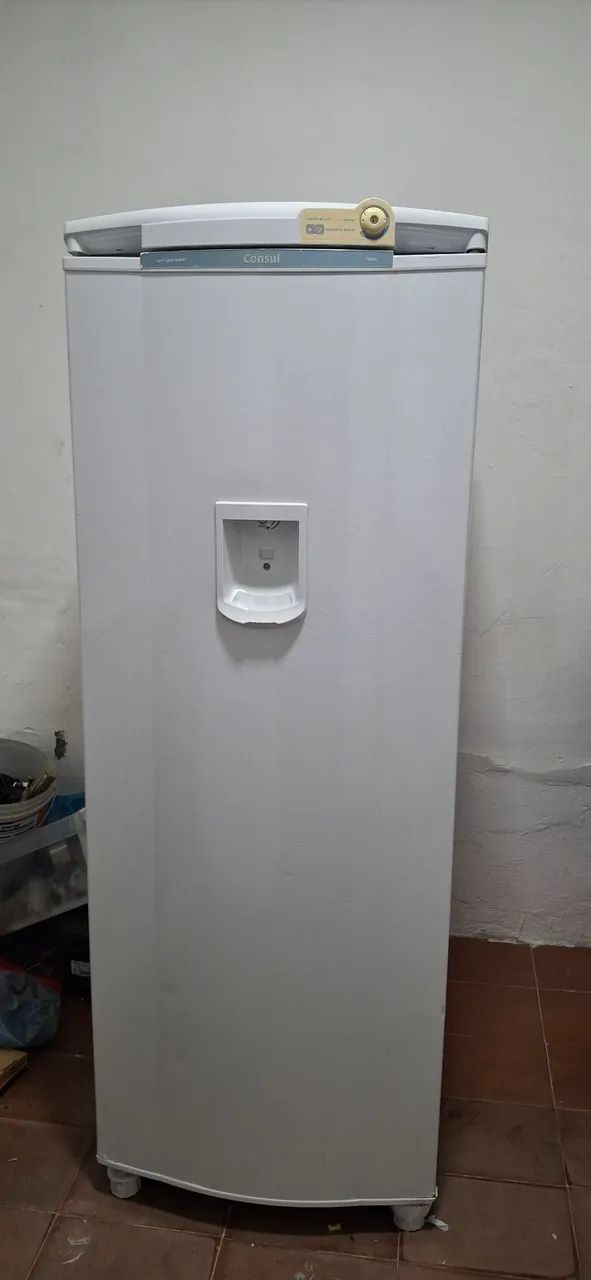 Geladeira  Usada em ótimo estado - Foto 5