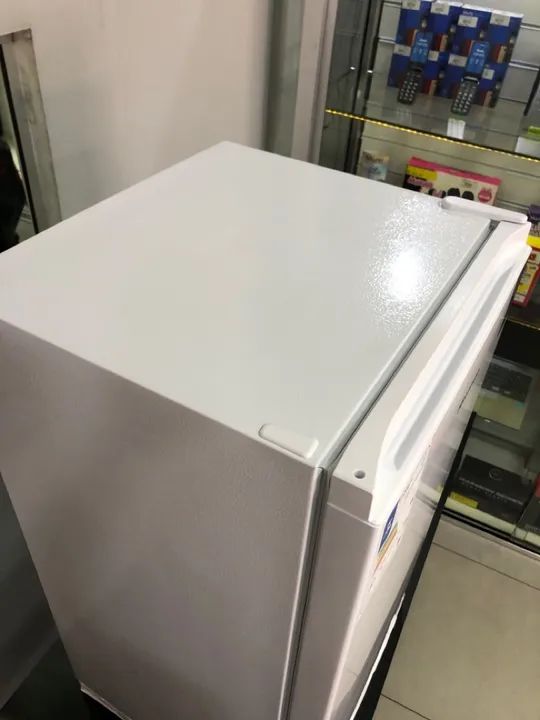 Frigobar Hisense RR212 - Novo  - Foto 6