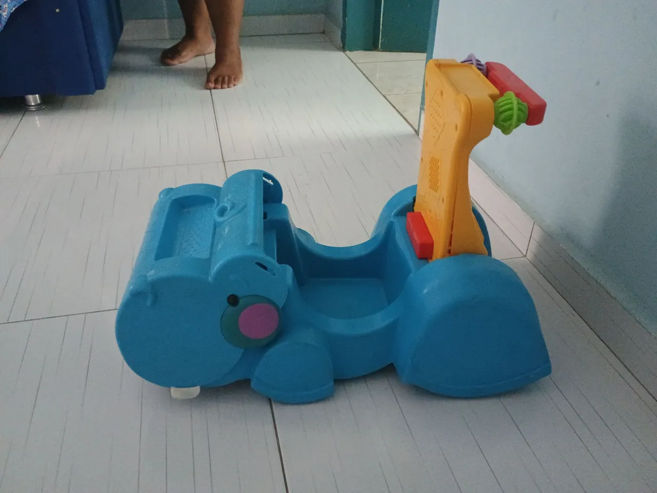 Andador Infantil - Hipopótamo Divertido