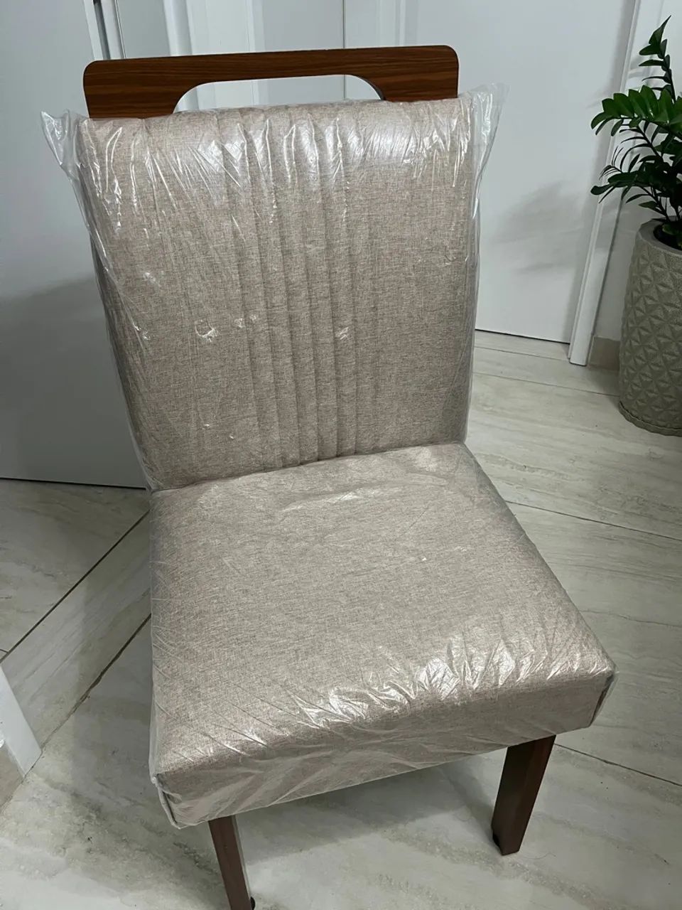 Mesa de Jantar em Vidro - 4 Cadeiras - Foto 5