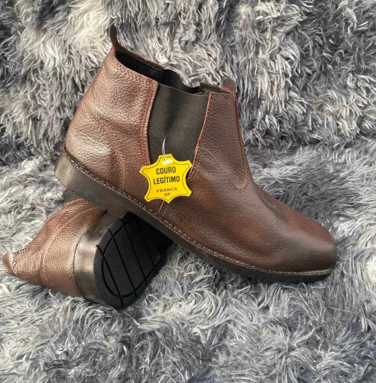 Bota de Couro Legítimo Marrom - Conforto e Estilo!