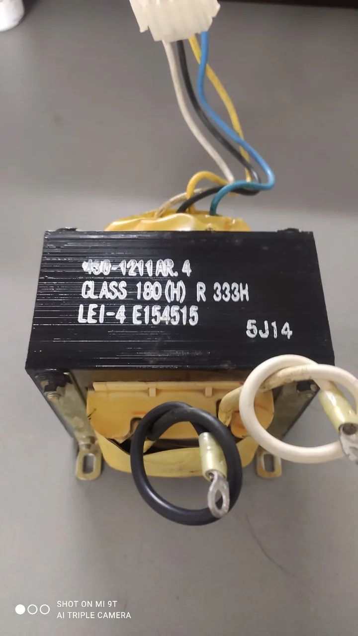 Transformador 600VA 1211AR.4 Usado