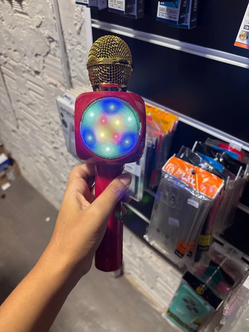 Microfone e caixa de som Bluetooth + Karaokê A-915 - Foto 4