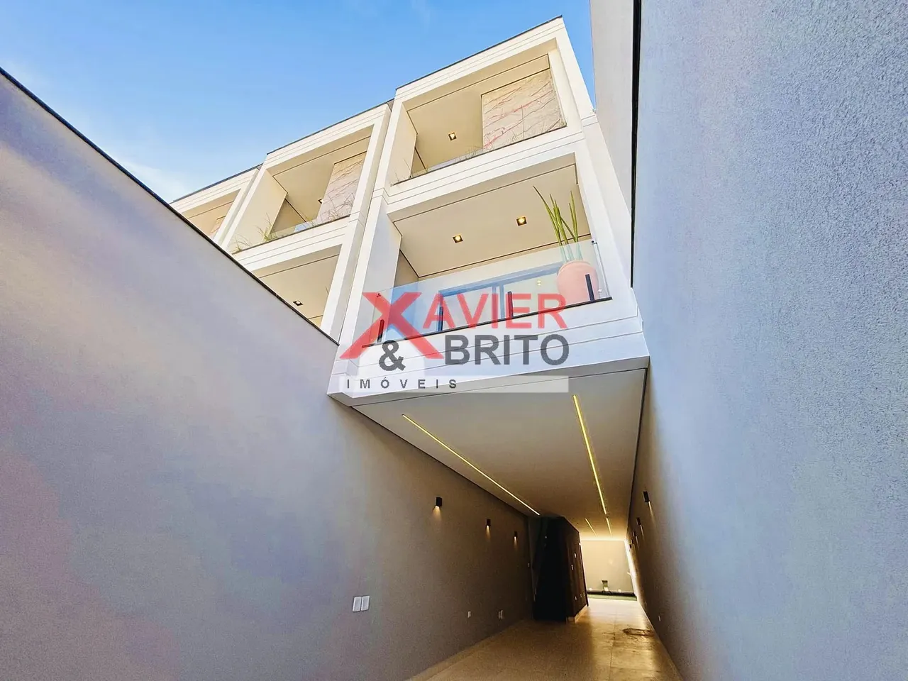 Sobrados Alto Padrão à venda na Penha 3 Suítes, Piscina Privativa, Gourmet e 3 Vagas