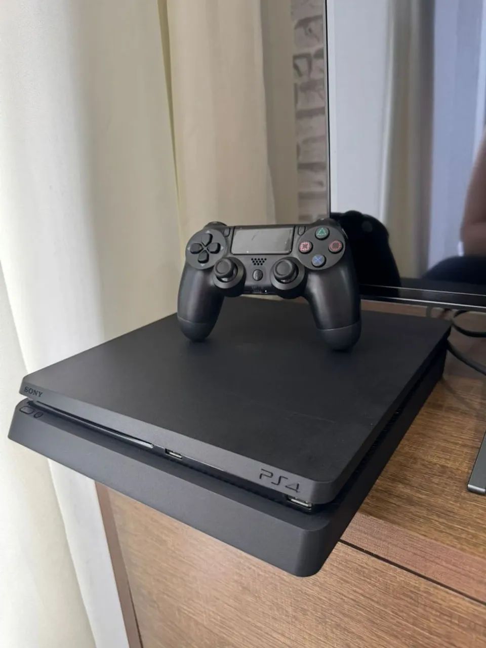PlayStation 4 (PS4) 1TB - Console Sony - Foto 3