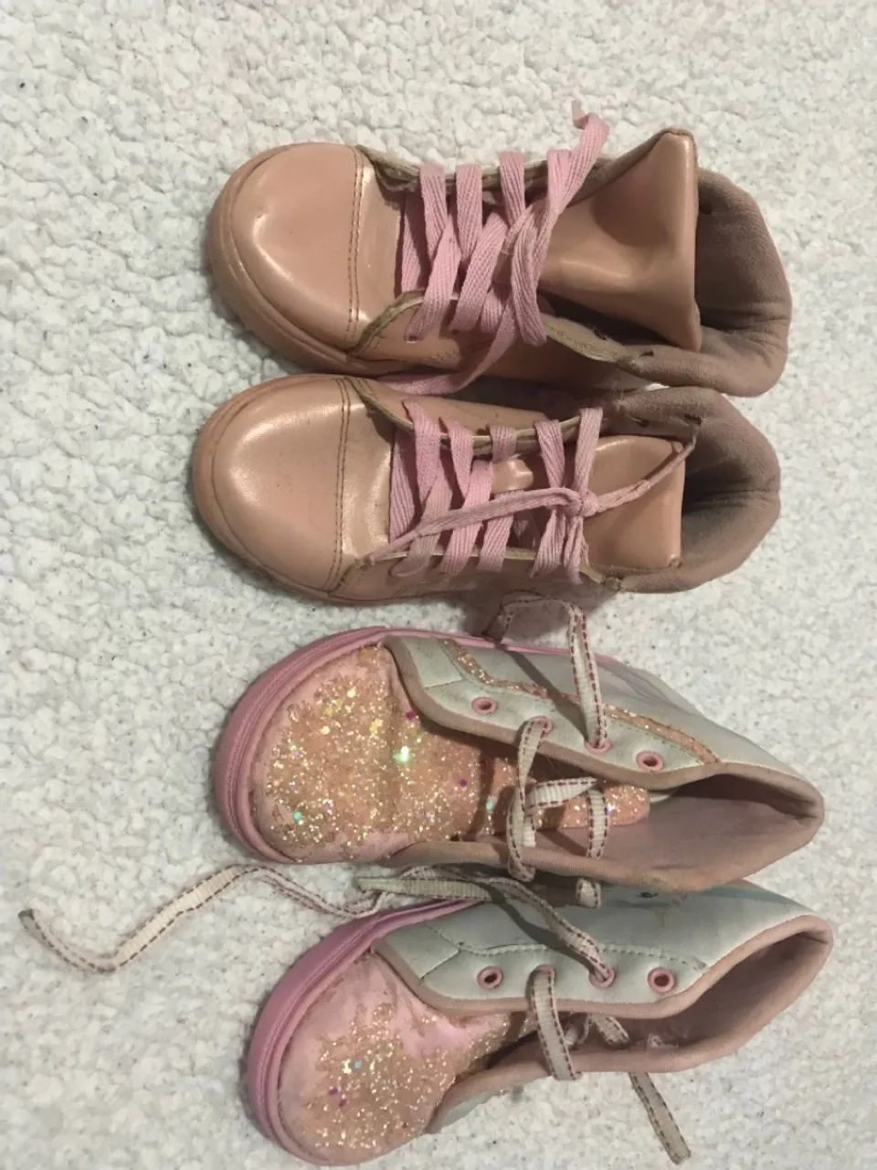 Tênis infantis - Rosa e Glitter 15,00 cada 