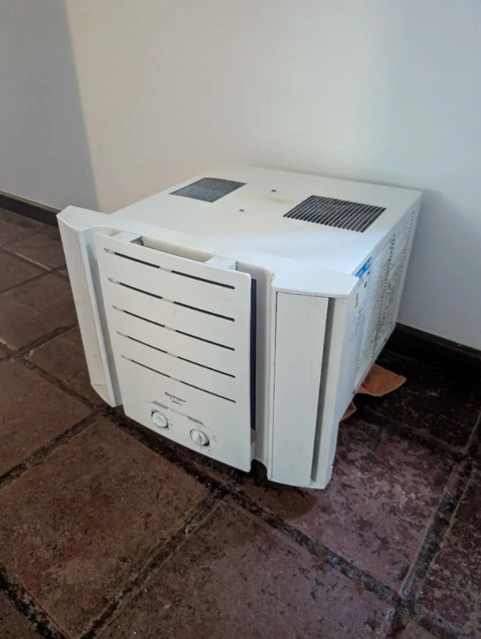 Ar-condicionado de Janela Springer 7.500 BTU/h 127v - Ar